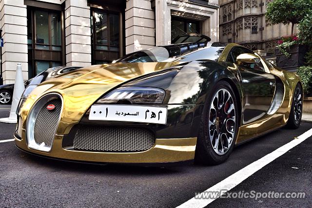 Bugatti Veyron spotted in London, United Kingdom