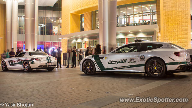 Ferrari FF spotted in Dubai, United Arab Emirates