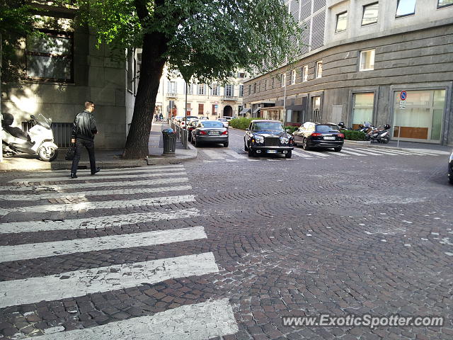 Rolls Royce Corniche spotted in Milano, Italy
