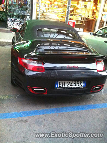 Porsche 911 Turbo spotted in Milano, Italy
