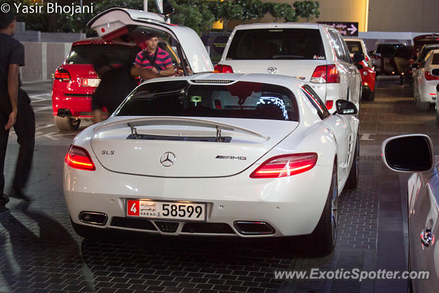 Mercedes SLS AMG spotted in Dubai, United Arab Emirates