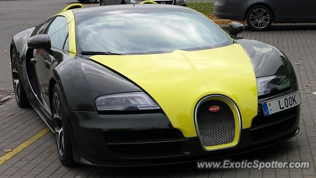 Bugatti Veyron spotted in Vilnius, Lithuania