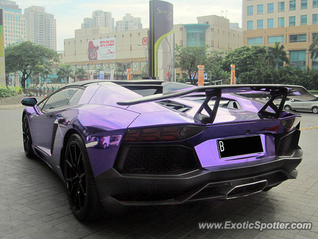 Lamborghini Aventador spotted in Jakarta, Indonesia