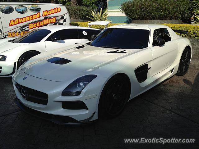 Mercedes SLS AMG spotted in Miami, Florida