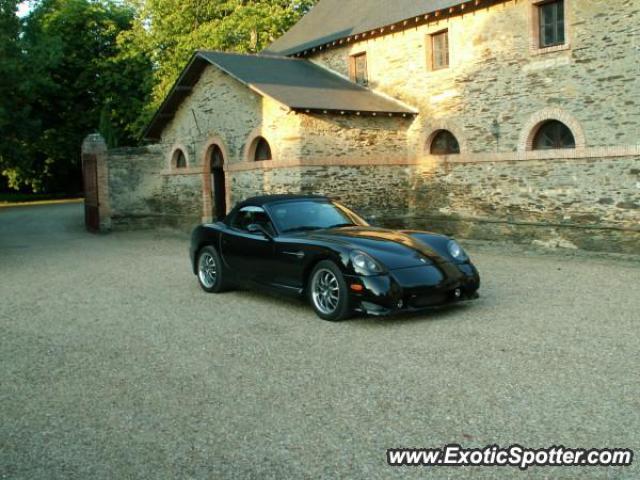 Panoz Esparante spotted in Le Mans, France