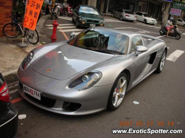 Porsche Carrera GT spotted in Taichung, Taiwan
