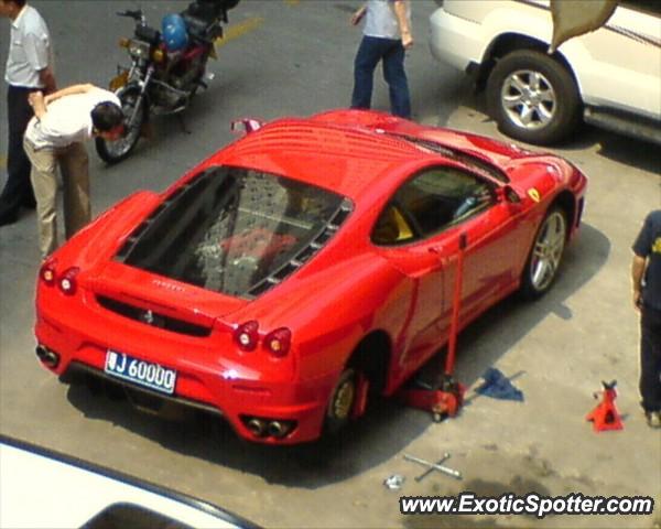Ferrari F430 spotted in Jiangmen, China