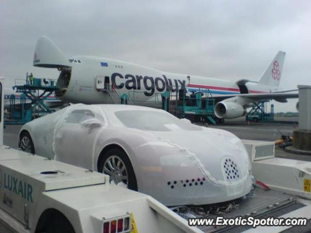 Bugatti Veyron spotted in Findel, Luxembourg