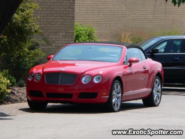 Bentley Continental spotted in Chicago, Illinois