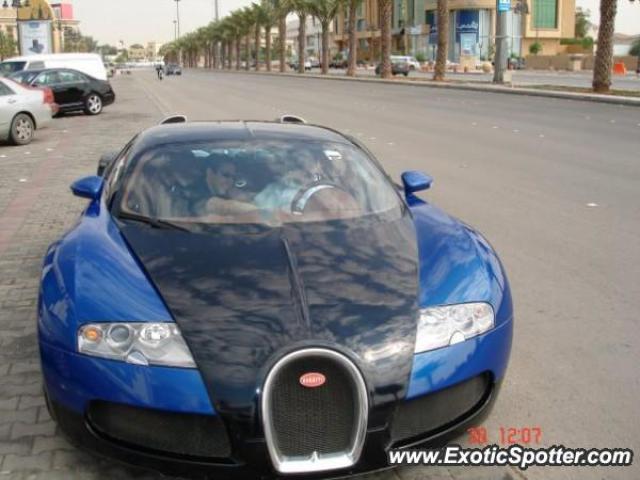 Bugatti Veyron spotted in Jeddah, Saudi Arabia