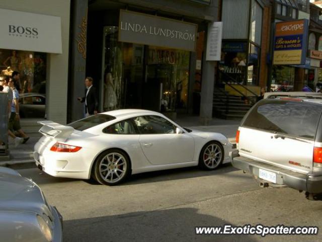 Porsche 911 GT3 spotted in Toronto, Canada