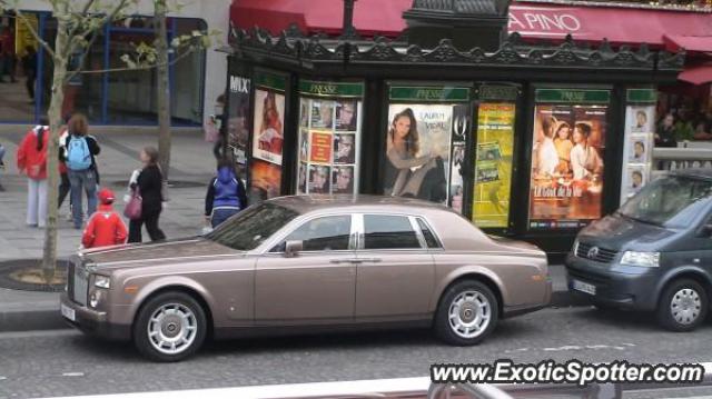 Rolls Royce Phantom spotted in Paris, France