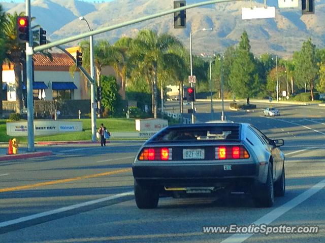 DeLorean DMC-12 spotted in Los Angeles, California