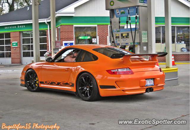 Porsche 911 GT3 spotted in Wilmette, Illinois