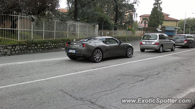 Lotus Evora spotted in Bergamo, Italy