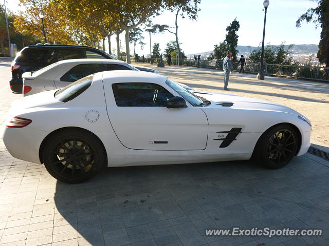 Mercedes SLS AMG spotted in Barcelona, Spain