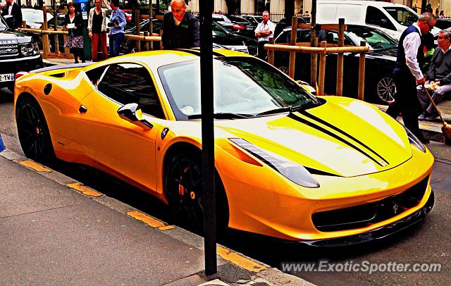 Ferrari 458 Italia spotted in Paris, France