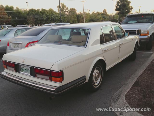 Rolls Royce Silver Spirit spotted in Nashville, Tennessee
