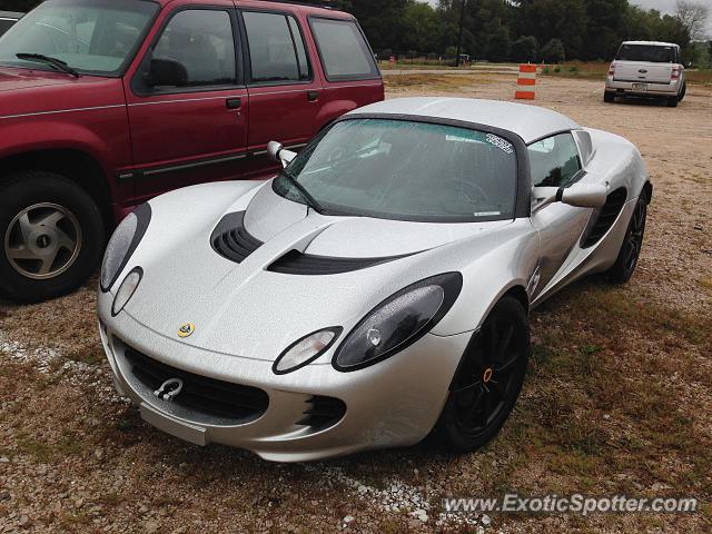 Lotus Elise spotted in Raleigh, North Carolina