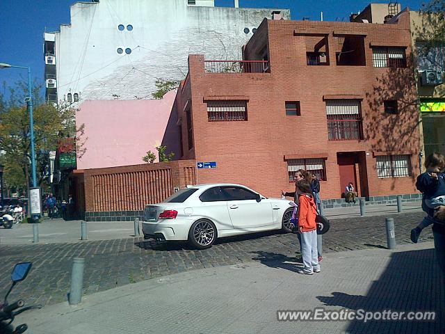 BMW 1M spotted in Buenos Aires, Argentina