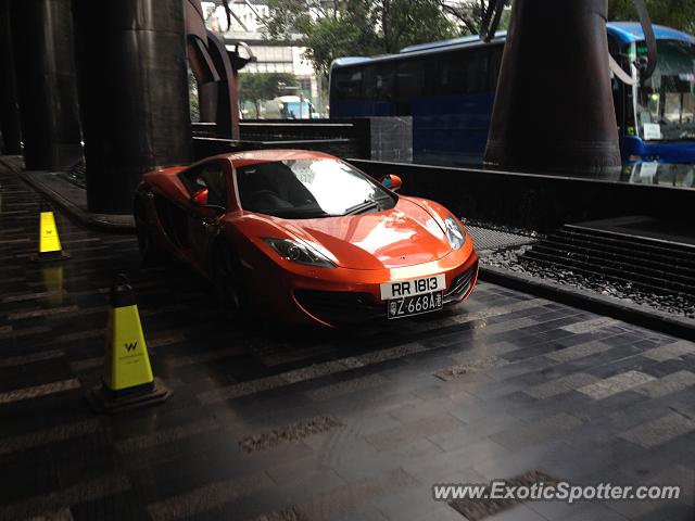 Mclaren MP4-12C spotted in Guangzhou, China