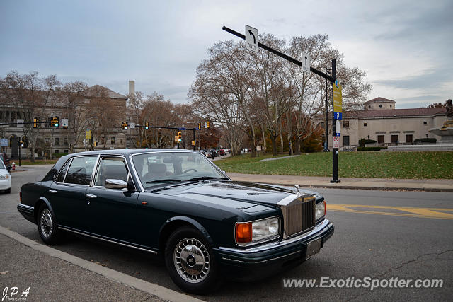 Rolls Royce Silver Spur spotted in Pittsburgh, Pennsylvania