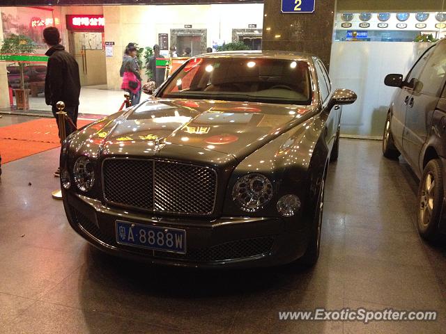 Bentley Mulsanne spotted in Guangzhou, China