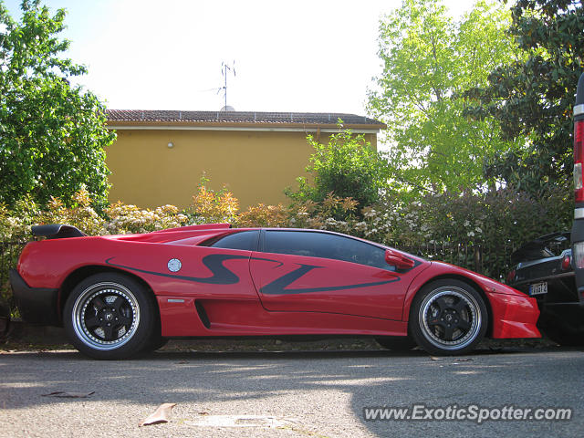 Lamborghini Diablo spotted in Sant'Agata Bo, Italy
