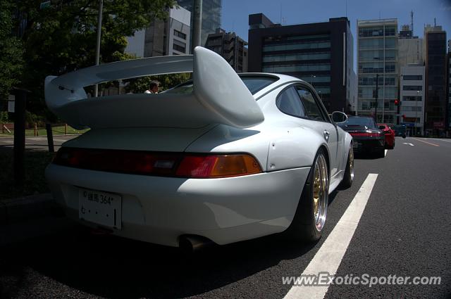 Porsche 911 spotted in Tokyo, Japan