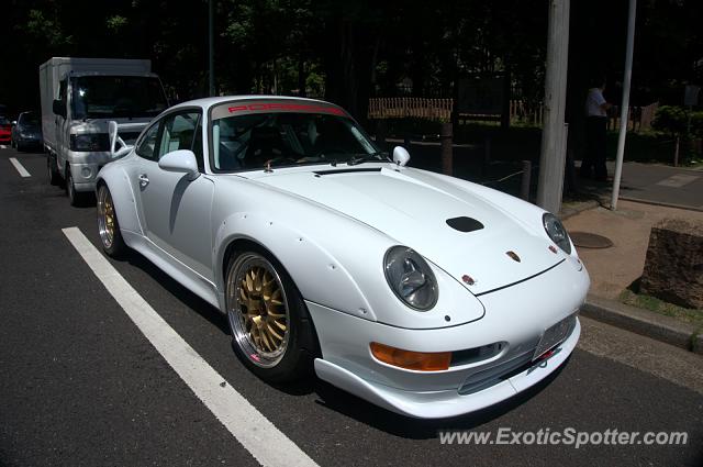 Porsche 911 spotted in Tokyo, Japan