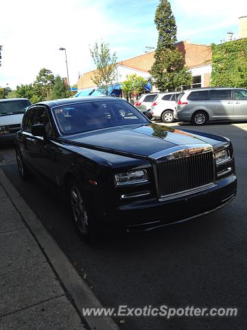 Rolls Royce Phantom spotted in Winnetka, Illinois