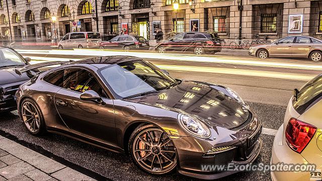 Porsche 911 GT3 spotted in Munich, Germany