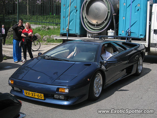 Lamborghini Diablo spotted in Milano, Italy