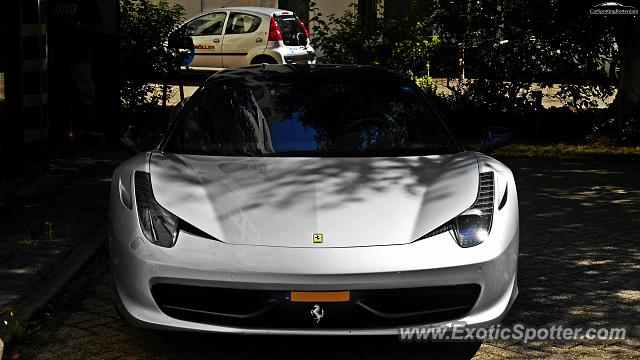 Ferrari 458 Italia spotted in Rotterdam, Netherlands