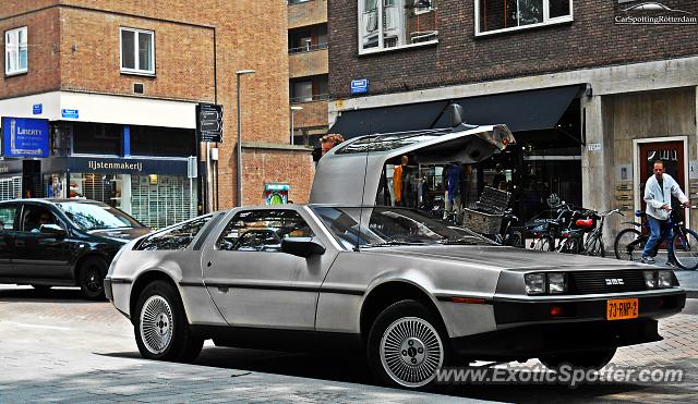 DeLorean DMC-12 spotted in Rotterdam, Netherlands