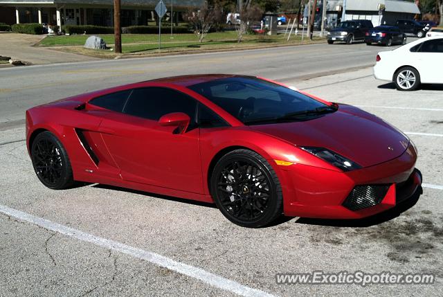 Lamborghini Gallardo spotted in Waxahachie, Texas