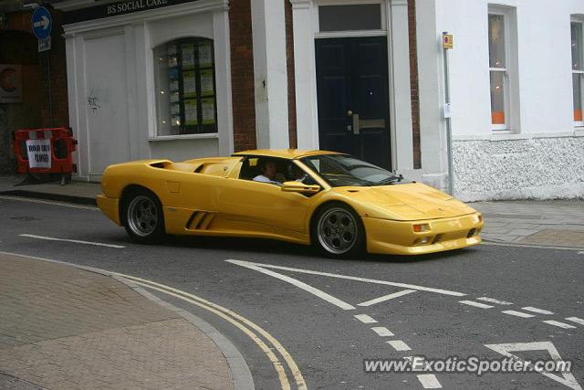 Lamborghini Diablo spotted in Bristol, United Kingdom