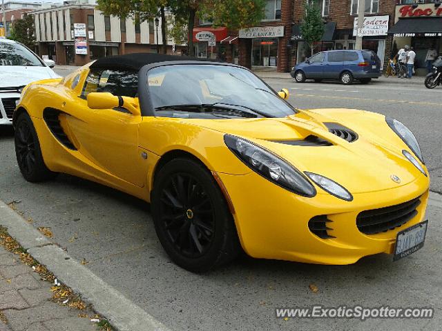 Lotus Elise spotted in Port Credit, Canada