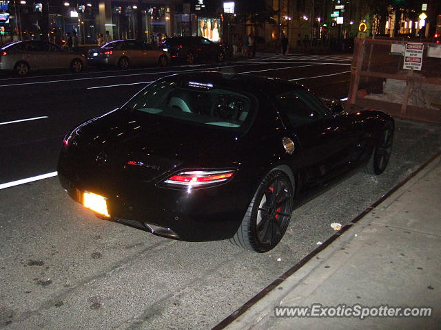 Mercedes SLS AMG spotted in Mannhattan, New York