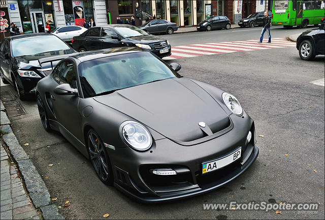 Porsche 911 Turbo spotted in Kharkiv, Ukraine