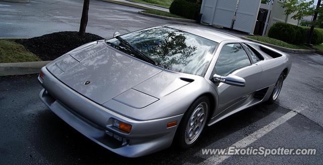 Lamborghini Diablo spotted in New Albany, Ohio