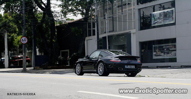 Porsche 911 Turbo spotted in São Paulo, Brazil