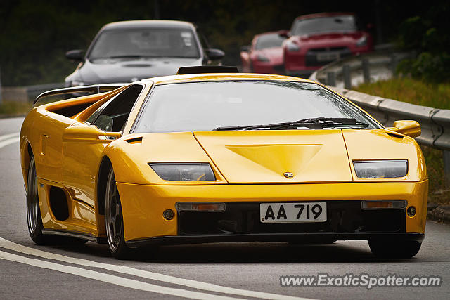 Lamborghini Diablo spotted in Hong Kong, China