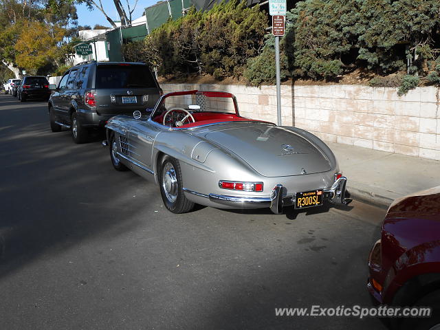 Mercedes 300SL spotted in Montecito, California