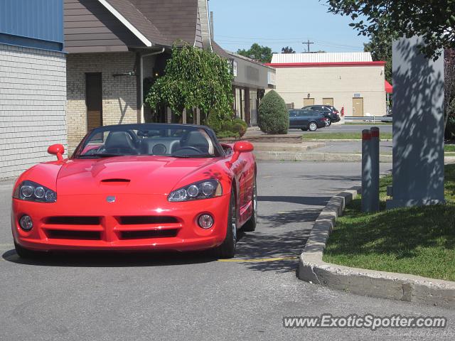 Dodge Viper spotted in Boucherville, Canada