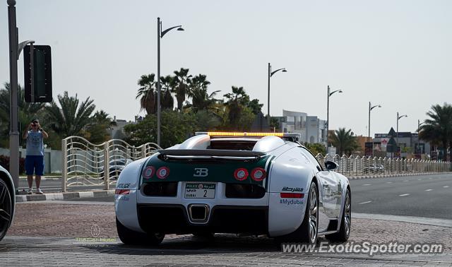 Bugatti Veyron spotted in Dubai, United Arab Emirates