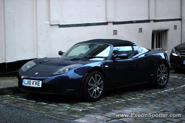 Tesla Roadster spotted in London, United Kingdom