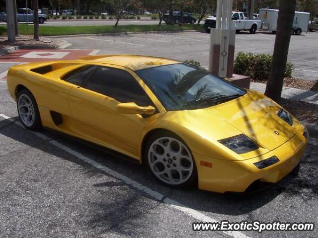 Lamborghini Diablo spotted in Sarasota, Florida