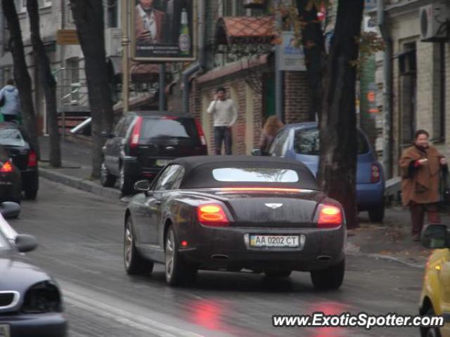 Bentley Continental spotted in Kiev, Ukraine
