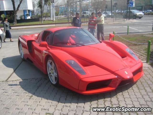 Ferrari Enzo spotted in Santiago, Chile